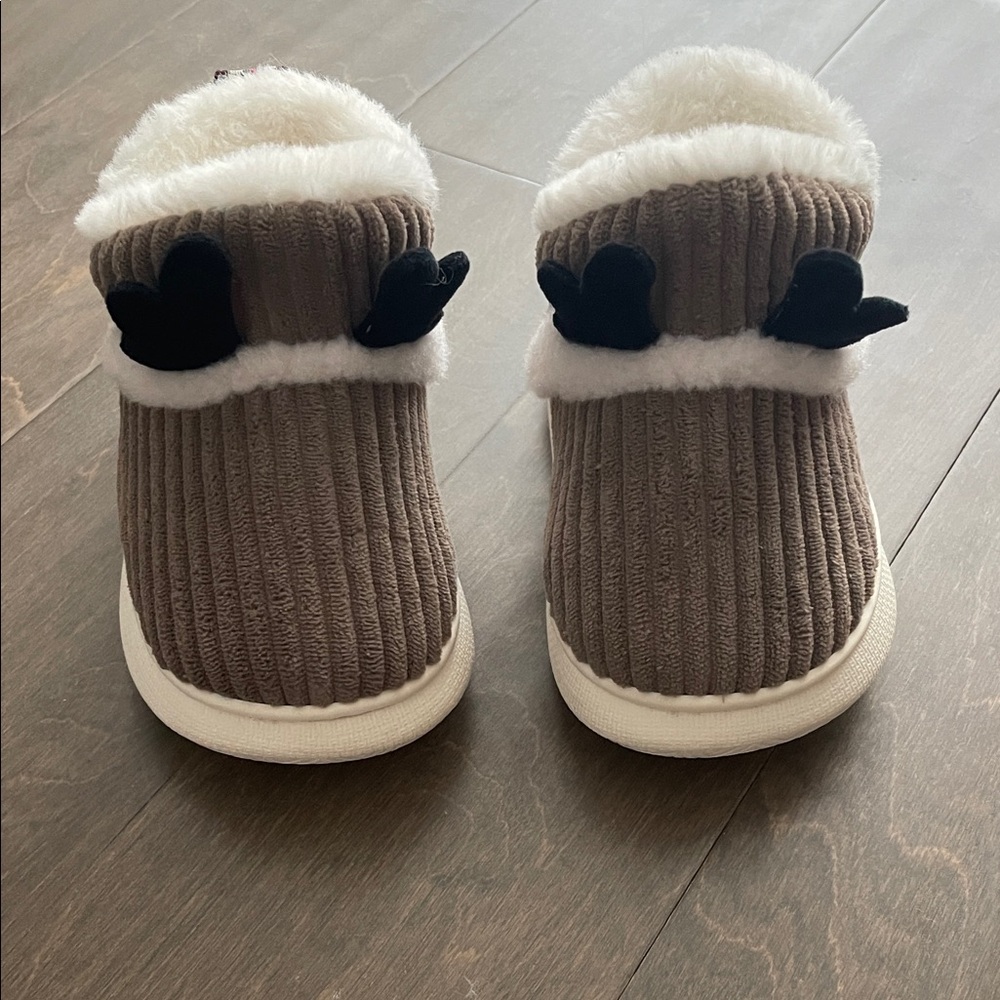 New Cozy Smile winter toddler Slippers
